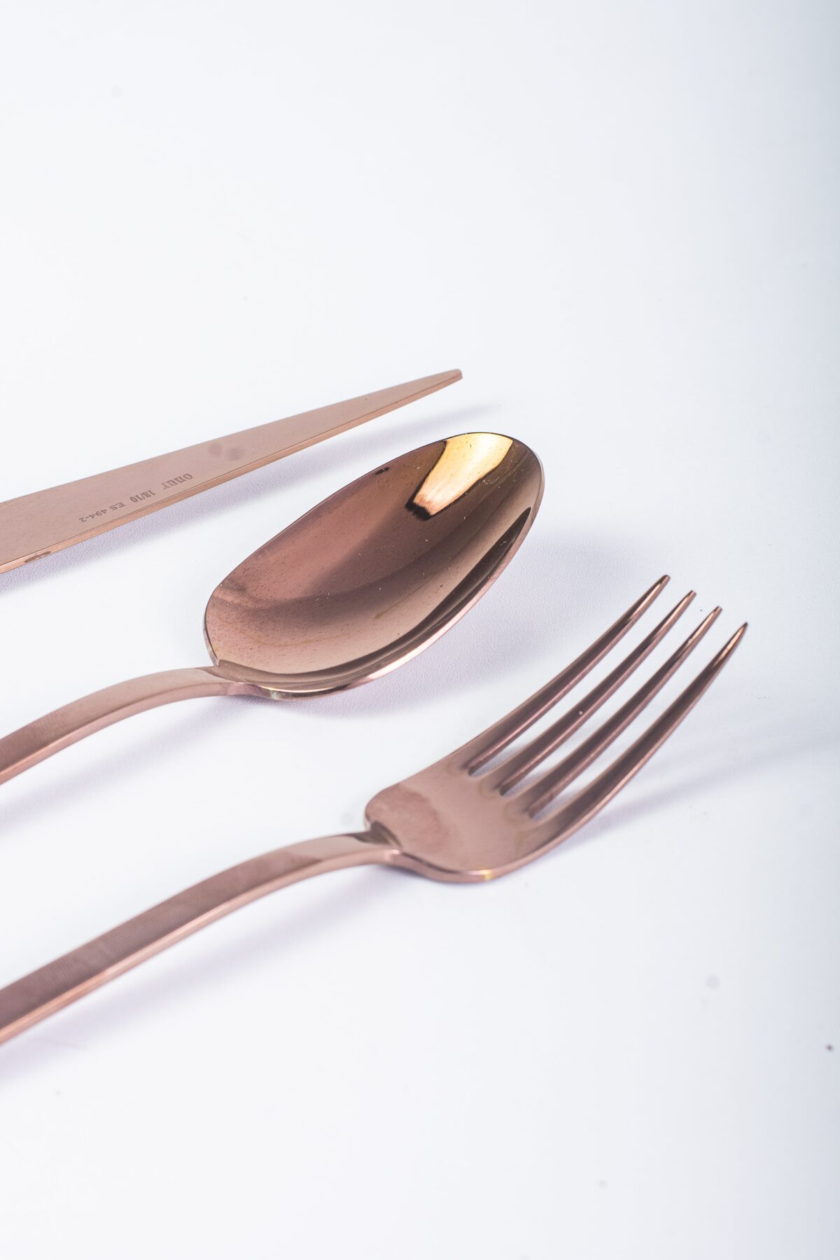 طقم معالق تركي onur 90PCكود / ASPENDOS COPPER TITANIUM - Image 2