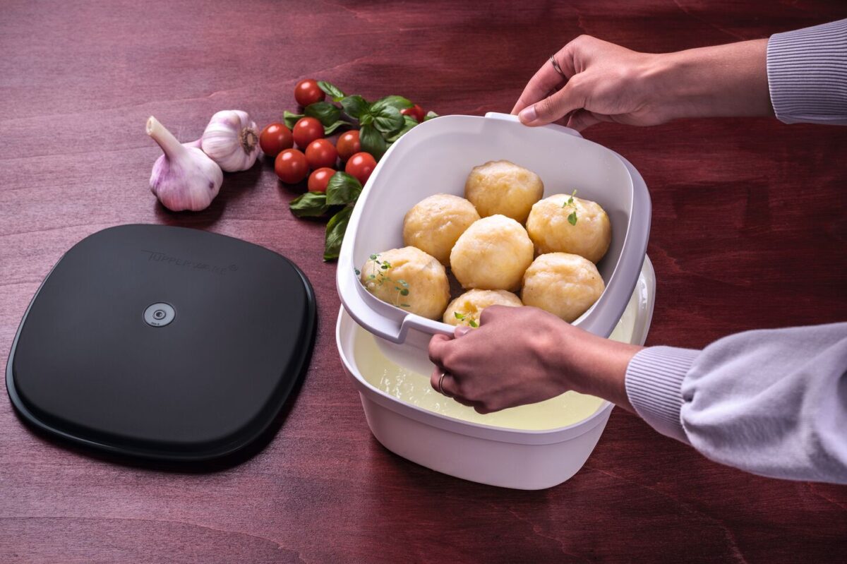 Multi Server 3L with Colander - Image 1
