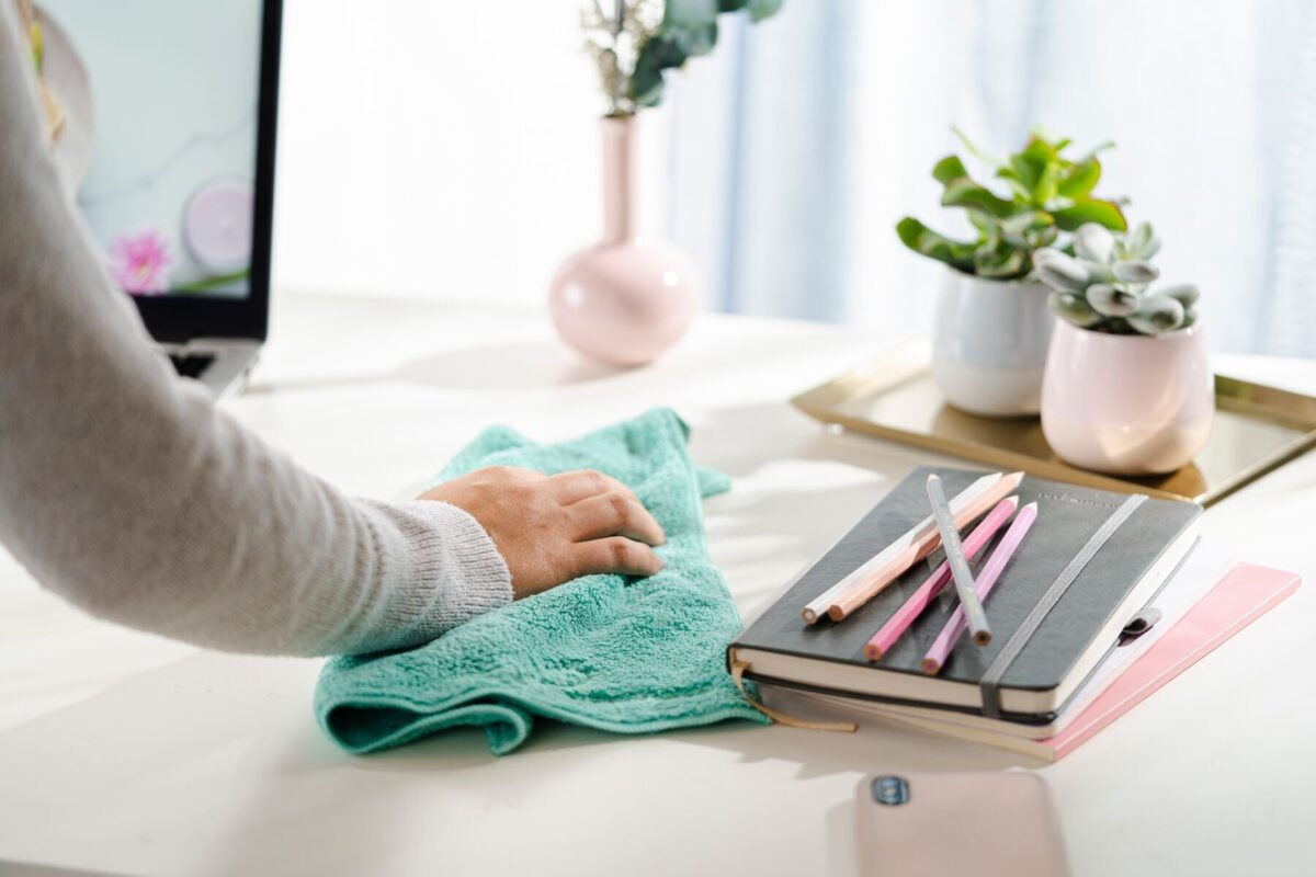 Recycled Microfiber Dust Towel (2) - Image 2