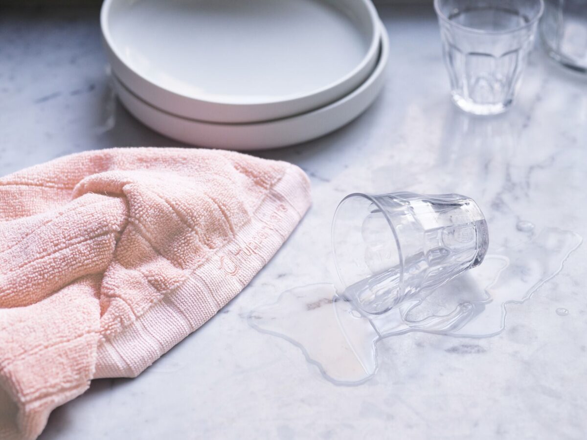 Recycled Microfibers Dish Drying Towel (2) - Image 3