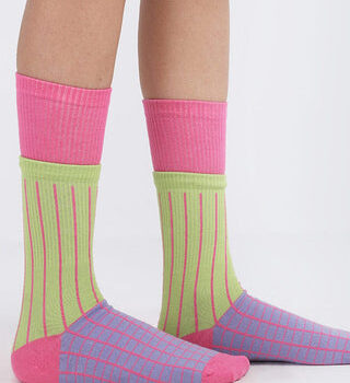 Grid Neck Socks
