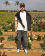 Male Wide-leg Grey Washed Cargo Jeans - Image 2