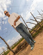Male Wide-leg Light Blue Washed Cargo Jeans - Image 4