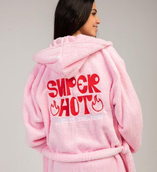 Super Hot Robe